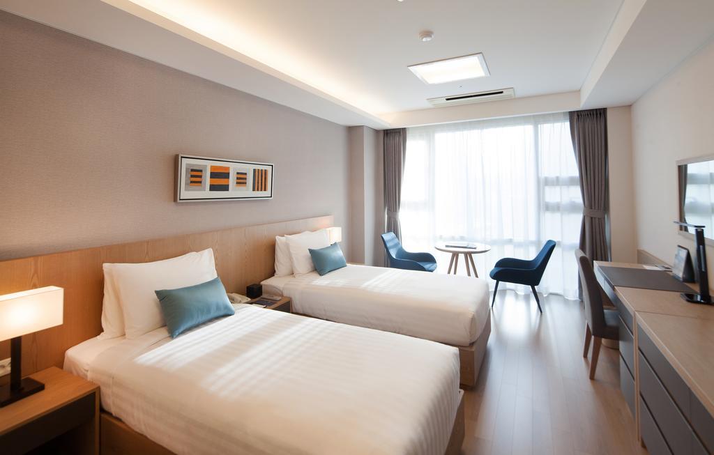 Fraser Place Hotel 4*